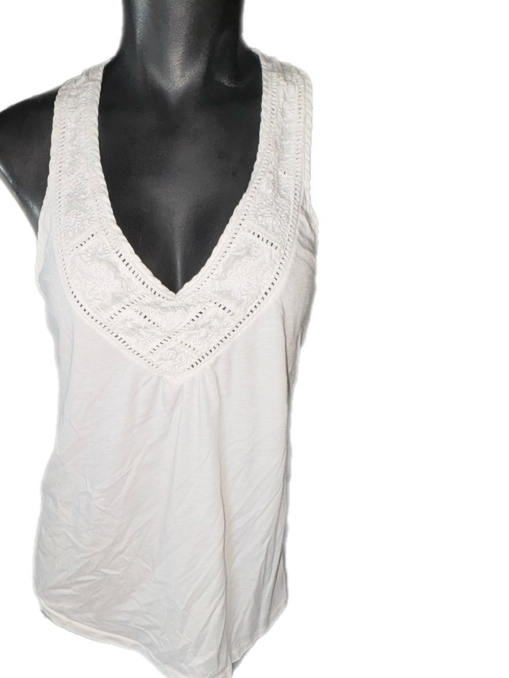 Aeropostale White V-Neck Crochet Tank